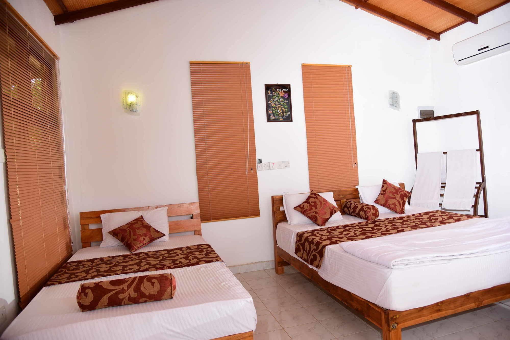 Indika Lake Resort Nuwarawewa Exterior photo